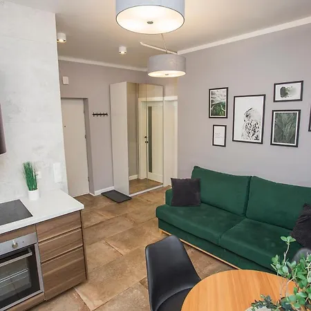 Urban Jungle Apartment In The Heart Of The City Białystok Exterior foto